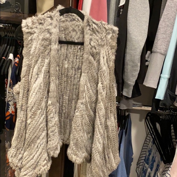 Knitted rabbit fur vest - Picture 2 of 3